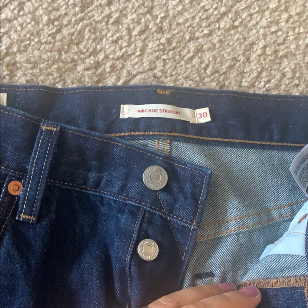 SOLD Levi’s ribcage straight selvedge denim jeans - Picture 4 of 5
